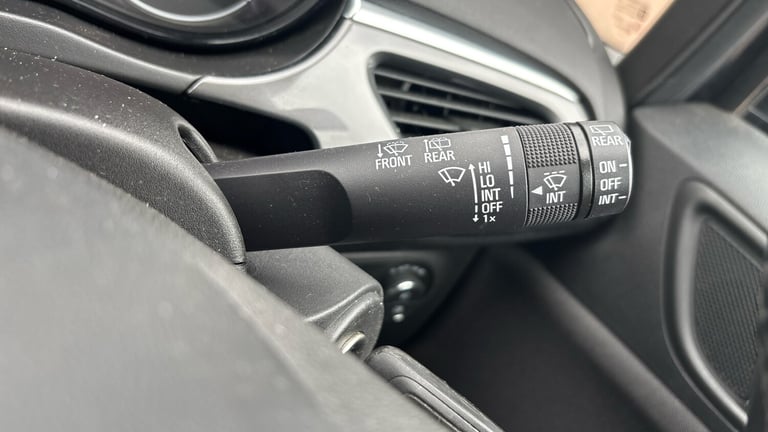 2019 Vauxhall Corsa 1.4 SE Nav 5dr HATCHBACK PETROL Manual