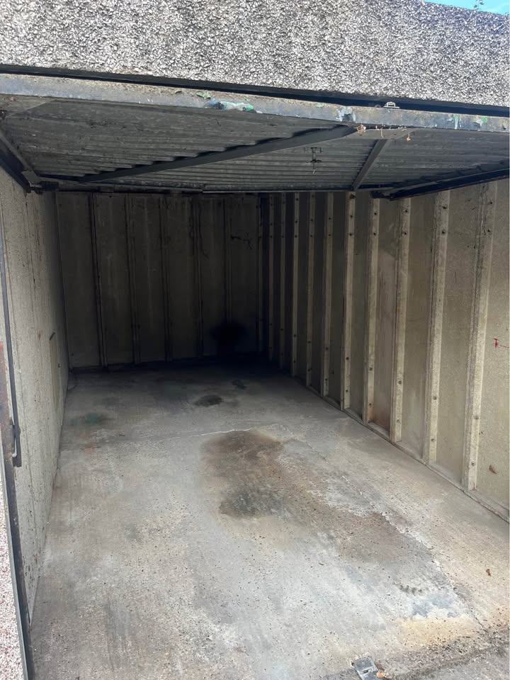 Garage Rental in Beckenham, South East London