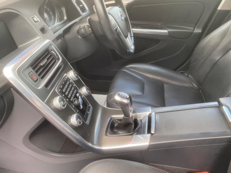 2016 Volvo S60 T3 [152] SE Nav 4dr SALOON PETROL Manual