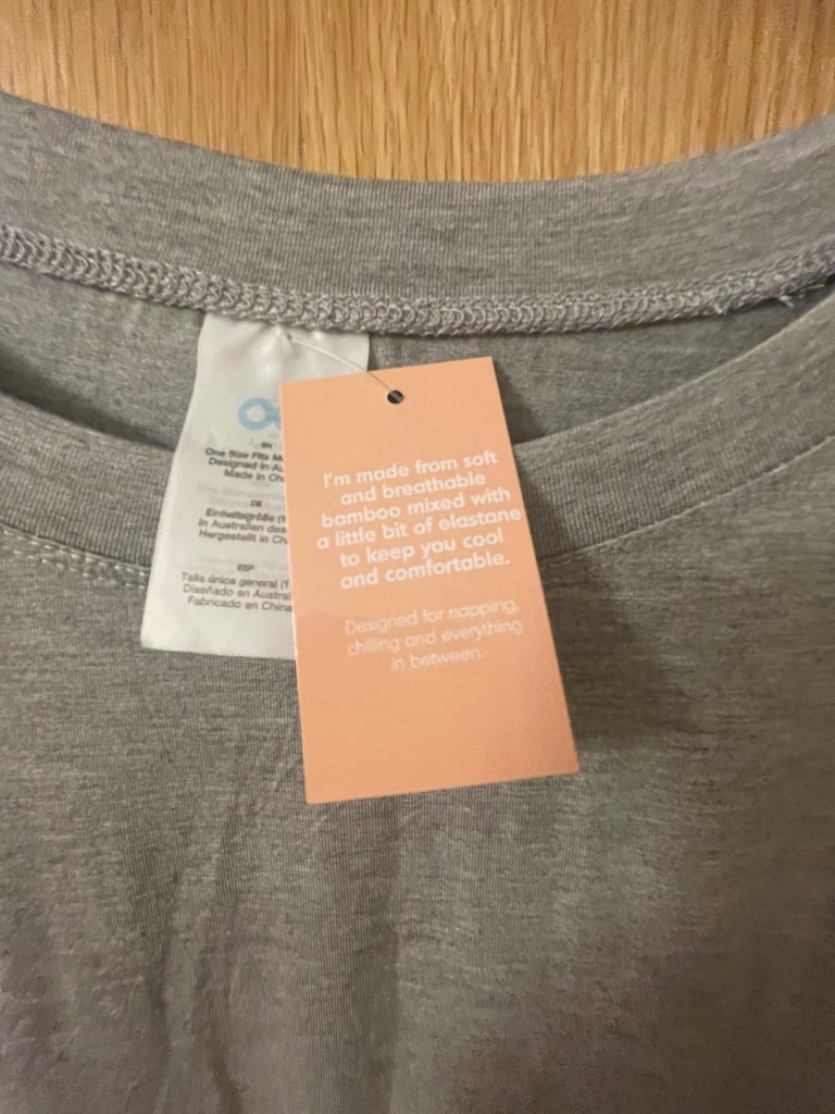 NEW oodie t shirt top
