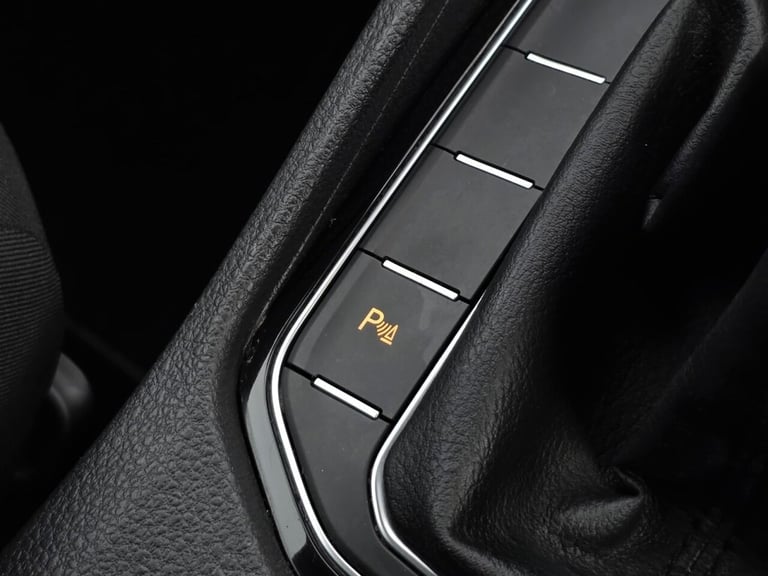 2015 Volkswagen Golf SV 2.0 TDI GT 5dr MPV DIESEL Manual