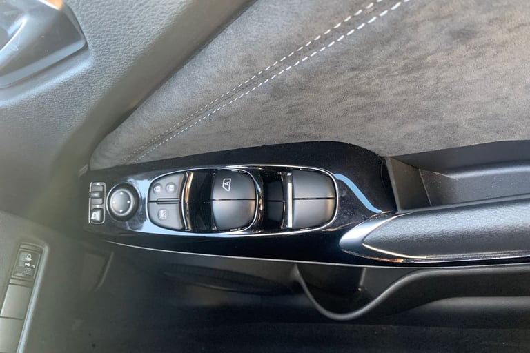 2023 Nissan Juke 1.6 Hybrid Tekna+ 5dr Auto HATCHBACK PETROL/ELECTRIC Automatic