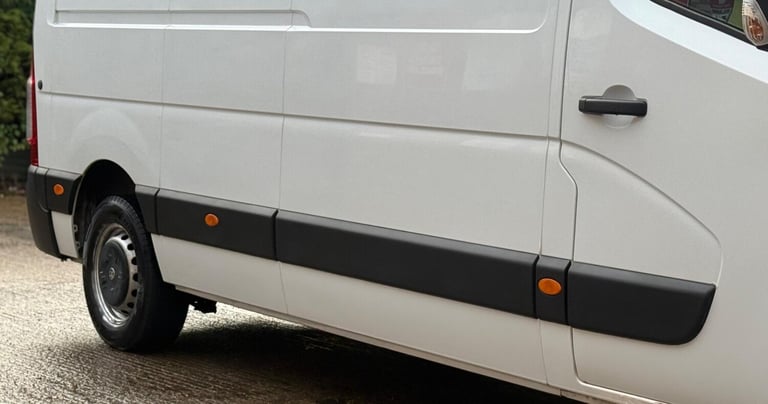 2015 Vauxhall Movano 2.3 CDTi 3500 BiTurbo ecoFLEX FWD L3 H2 Euro 5 (s/s) 5dr