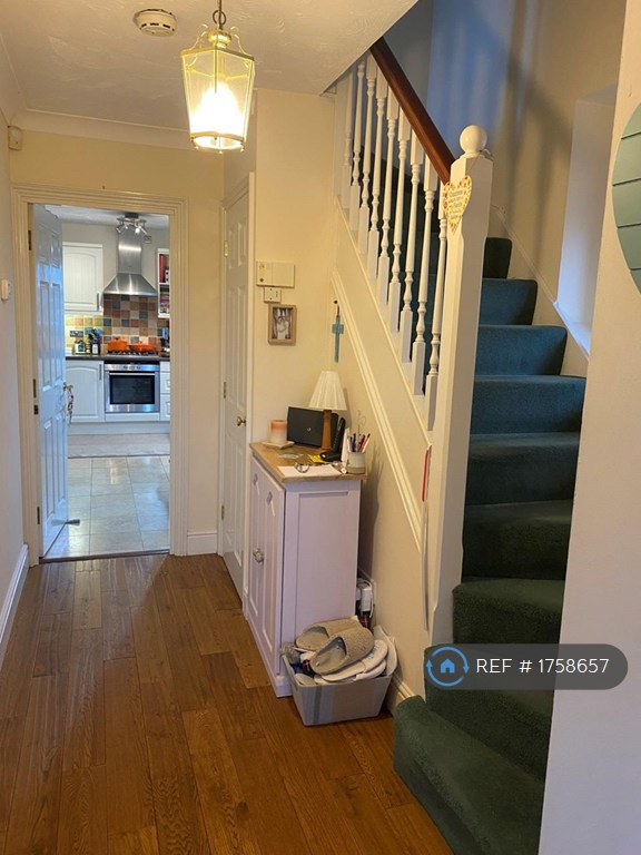 4 bedroom house in Horn Lane, Stony Stratford, Milton Keynes, MK11 (4 bed) (#1758657)
