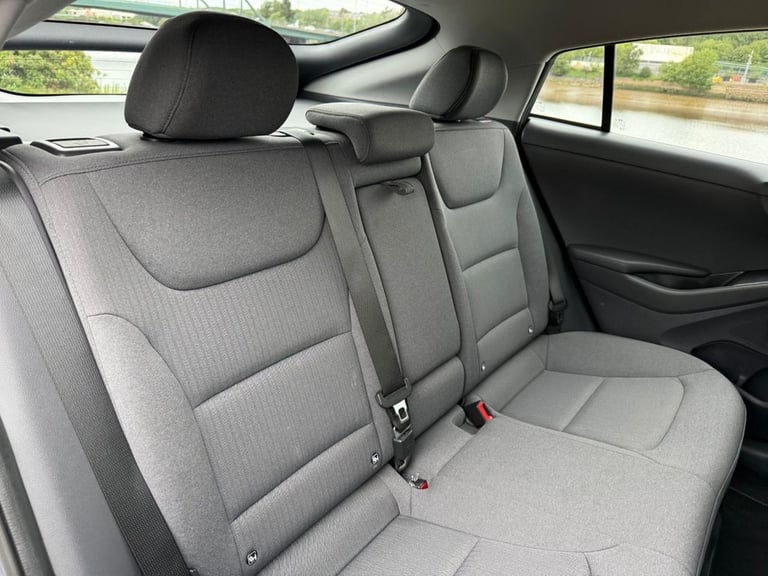 2020 70 HYUNDAI IONIQ 1.6 H-GDI PREMIUM HATCHBACK 5DR PETROL HYBRID DCT EURO 6 (