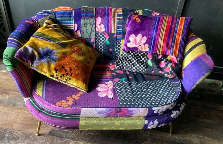 Beautiful vibrant patchwork 2 seater sofa,can deliver