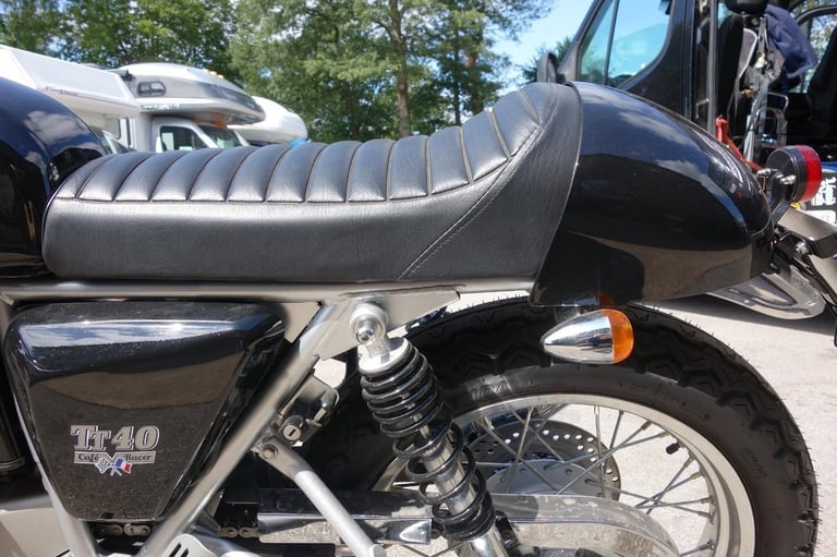 Mash Cafe Racer 400 2022