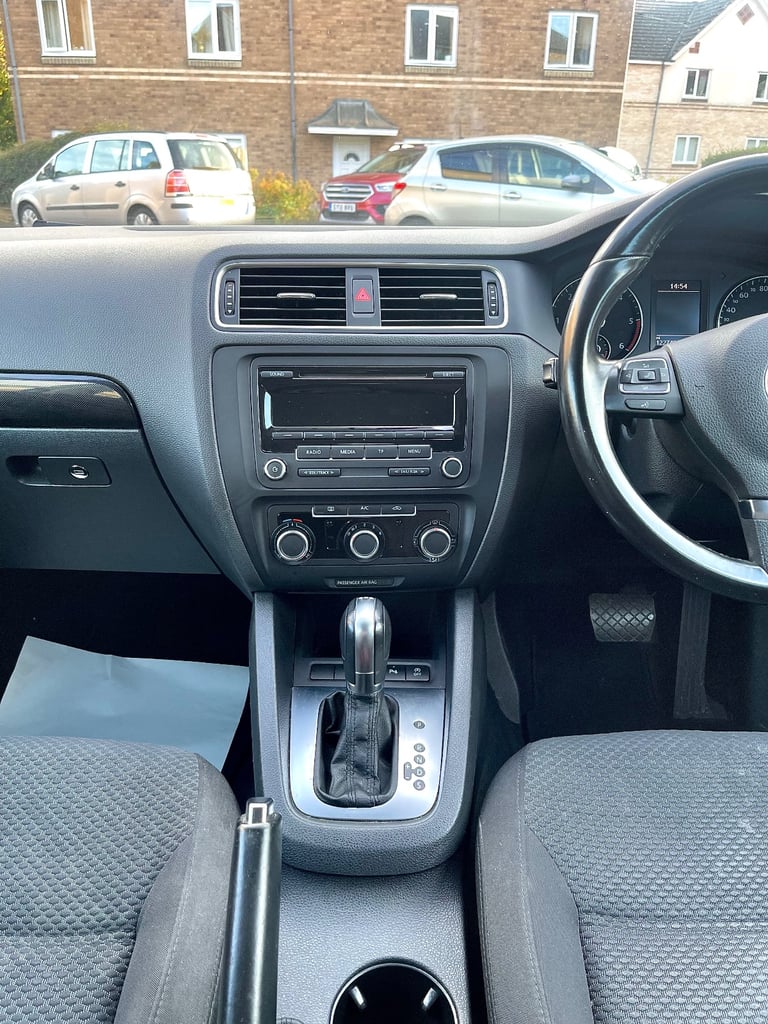 AUTOMATIC! 2013 VOLKSWAGEN JETTA 1.6 TDI SE BLUEMOTION TECH AUTO DSG MK6 SALOON BLACK