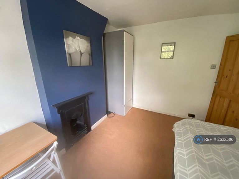 4 bedroom house in Railway Cottages, Kimberley, Nottingham, NG16 (4 bed) (#2632586)