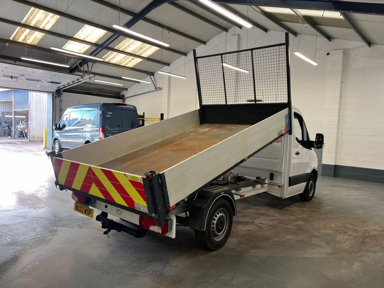 2022 Mercedes-Benz Sprinter 3.5t Progressive Chassis Cab CHASSIS CAB DIESEL Manual