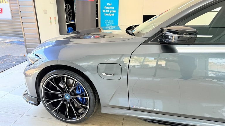 2021 BMW 3 Series 2.0 330e 12kWh M Sport Touring Auto Euro 6 (s/s) 5dr Estate PETROL/ELECTRIC Aut...
