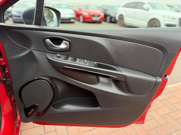 2016 Renault Clio 1.5 Clio Dynamique S Nav dCi 5dr Hatchback Diesel Manual