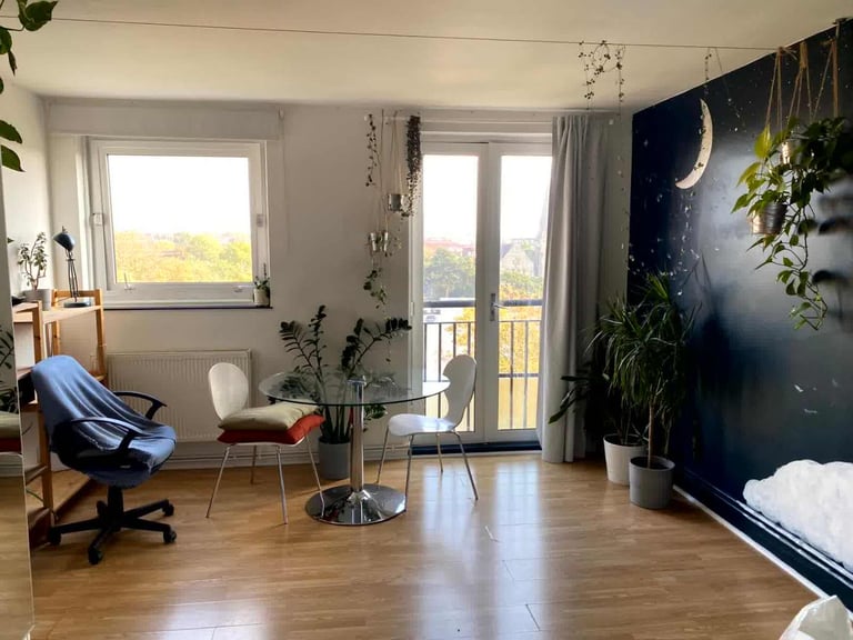 Clean large room to rent in Greenwich Eltham