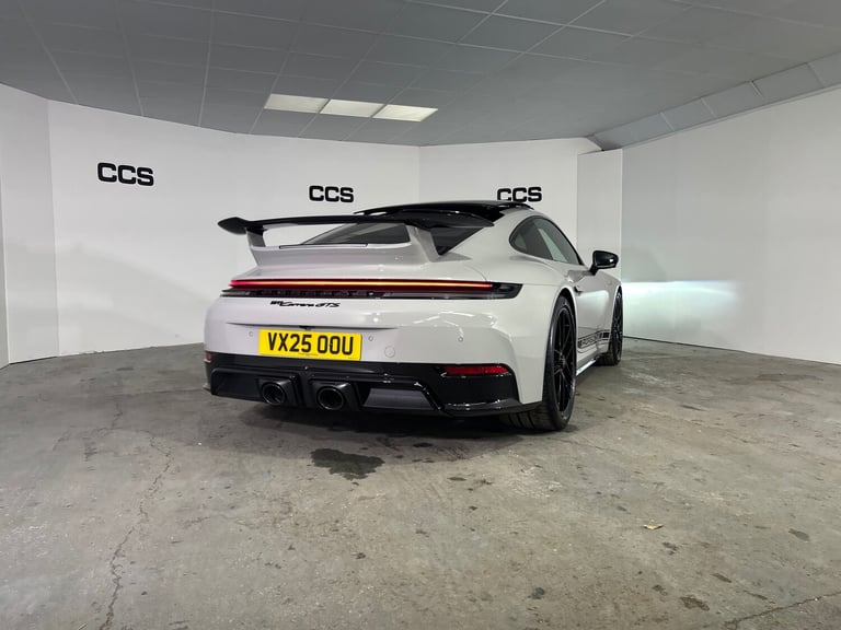 2025 Porsche 911 GTS t-Hybrid 2dr PDK COUPE Petrol/Electric Hybrid Manual