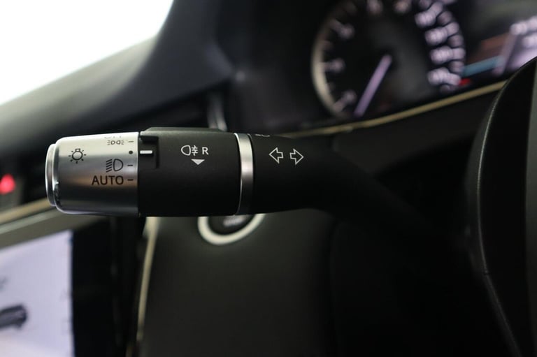 2022 Land Rover Range Rover Evoque 1.5 P300e 12.2kWh R-Dynamic SE Auto 4WD Euro 6 (s/s) 5dr Autom...