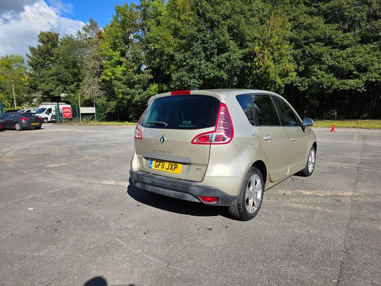 2011 Renault Scenic 1.5 dCi 110 Dynamique TomTom 5dr EDC MPV Diesel Automatic