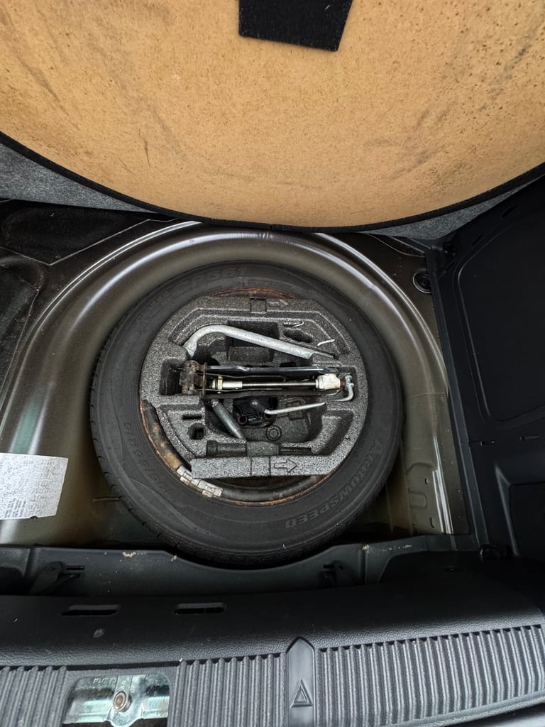 Skoda, FABIA, Hatchback, 2014, Manual, 1197 (cc), 5 doors