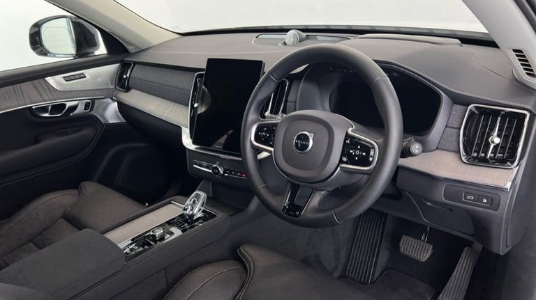 2025 Volvo XC90 Ultra, T8 AWD Plug-in hybrid, Dark, 7 Seats (BLIS, Panoramic Sunroof) Estate Petr...