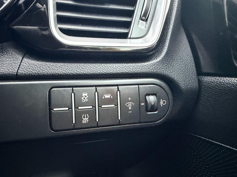 2022 Kia XCeed 1.5T GDi ISG 3 5dr HATCHBACK PETROL Manual