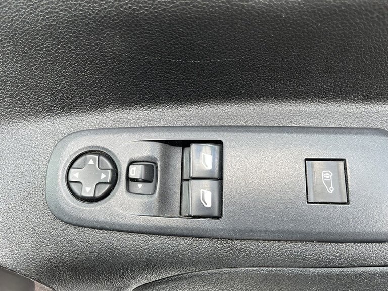 2022 Vauxhall Combo Turbo D 2300 Dynamic Panel Van Diesel Manual