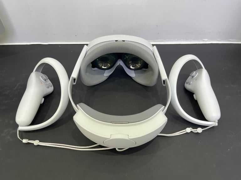 Pico 4 VR Headset