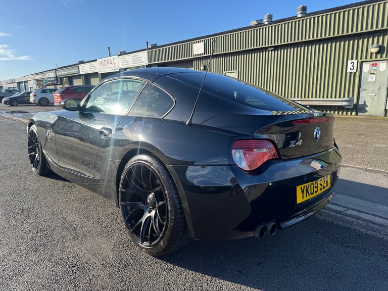 2009 BMW Z4 3.0si SE 2dr / RARE COUPE / ONE OF THE LAST Z4 COUPES PRODUCED