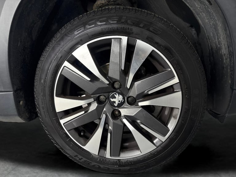 2019 Peugeot 2008 1.2 PureTech Allure Premium 5dr [Start Stop] HATCHBACK PETROL Manual