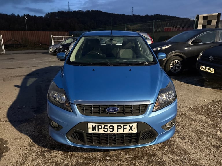 2010 Ford Focus 1.6 Zetec S 5dr - Long Mot -  HATCHBACK Petrol Manual