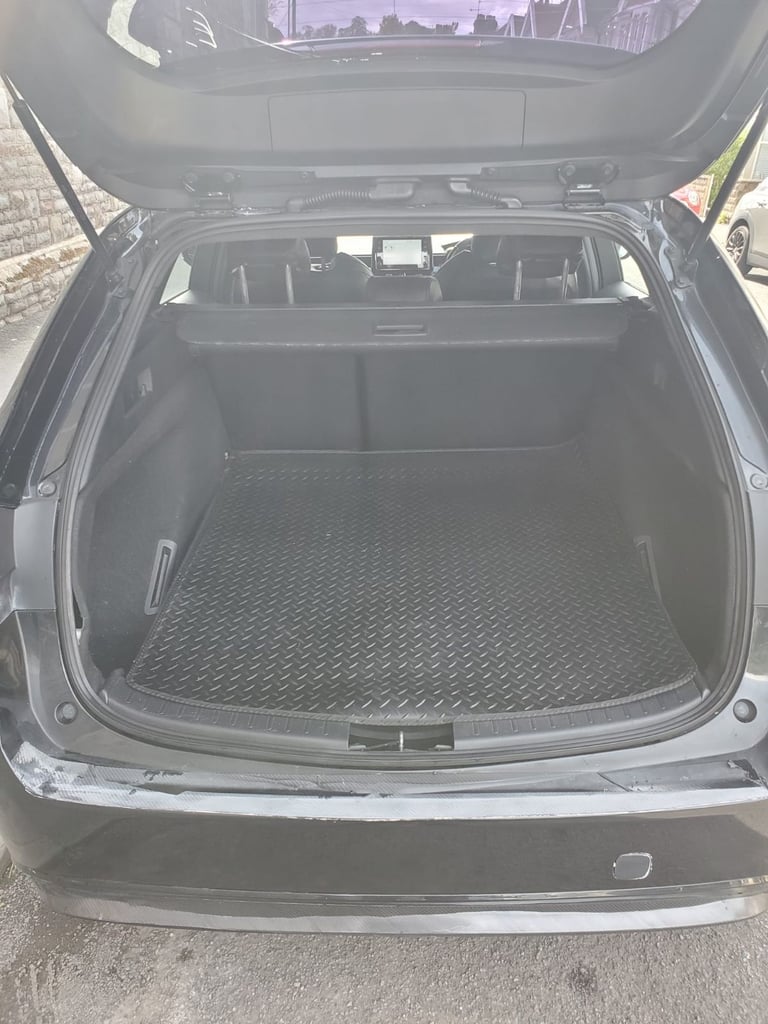 Toyota, COROLLA, Estate, 2019, Other, 1798 (cc), 5 doors