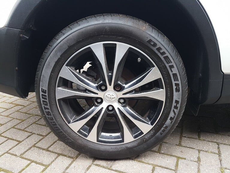 Toyota RAV4 D-4D INVINCIBLE AWD