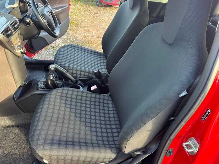 2011 Toyota IQ 1.0 VVT-i 2 3dr HATCHBACK PETROL Manual