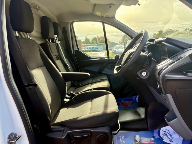 2016 Ford Transit Custom 2.0Tdci Swb Van ***Excellent Condition*** PANEL VAN Diesel Manual