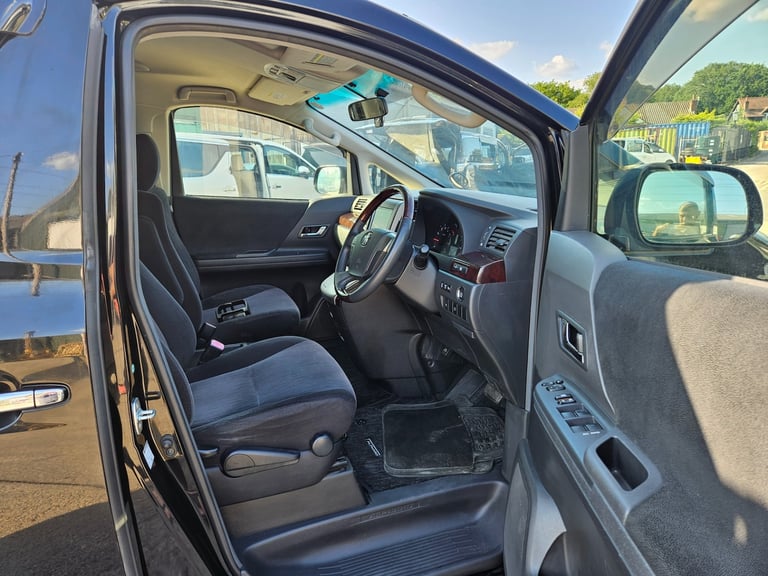 2014 Toyota Alphard Fresh import warranted mileage ULEZ compliance  MPV Petrol Automatic