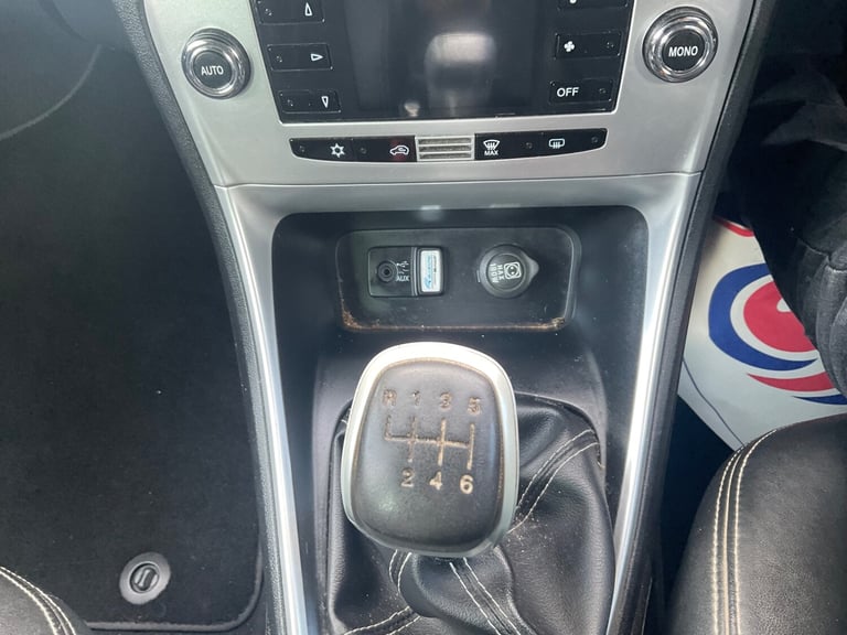2011 Chrysler Delta 1.6 M-Jet SR 5dr HATCHBACK DIESEL Manual
