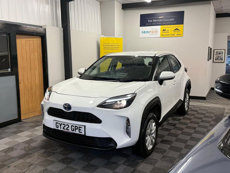 image for  Toyota Yaris Cross 1.5 VVT-h Icon E-CVT Euro 6 (s/s) 5dr Petrol/Electric Hybrid Automatic