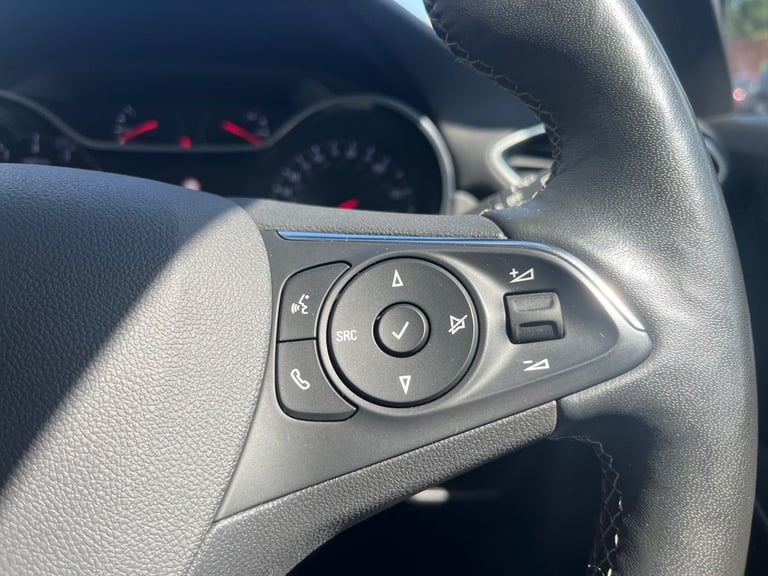 2022 Vauxhall Crossland Crossland 1.2T Ultimate 5dr Hatchback Petrol Automatic