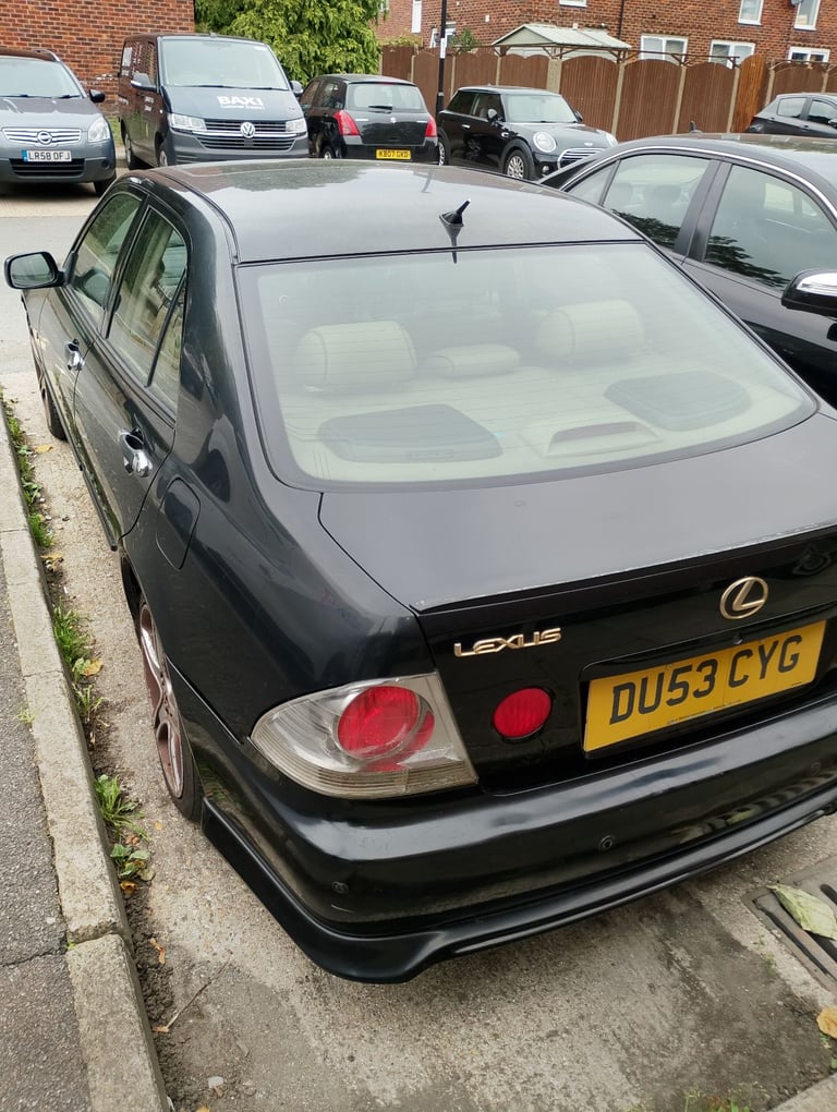 Lexus, IS, Saloon, 2004, Other, 1988 (cc), 4 doors