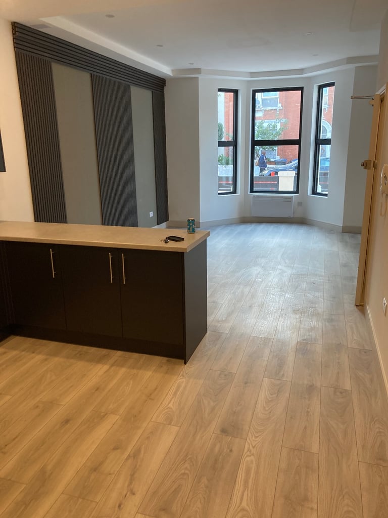 Stunning New Development of 2 properties. 8 flats in Total. 5 mins walk to Croydon Train Station 