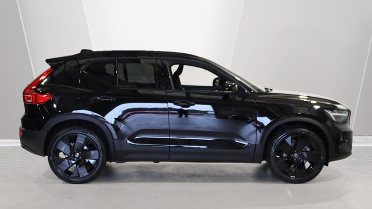 2025 Volvo XC40 B4 (P) Ultra Black Edition (Sunroof, Harman Kardon, 360 Camera) ESTATE Petrol/Ele...