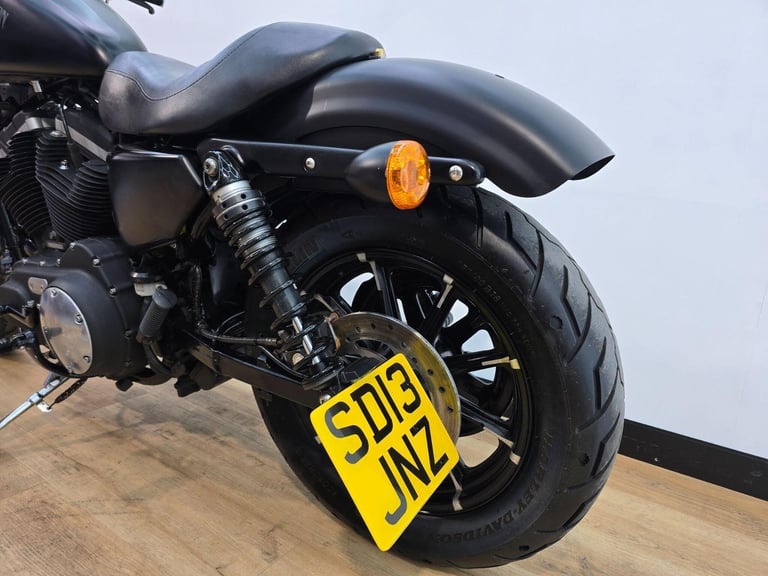 2013 Harley-Davidson Sportster 883 XL883N Iron 883
