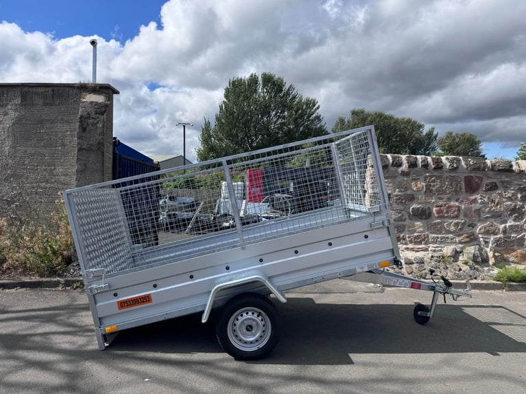 Brand New 7,7ft x 4,2ft Single Axle Trailer With 80CM Mesh And Ramp 750KG