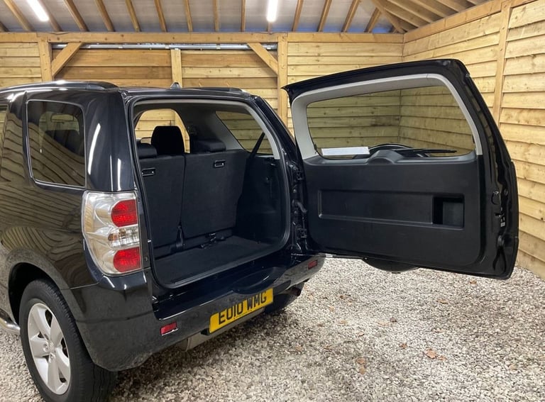 2010 Suzuki Grand Vitara 2.4 VVT SZ4 3dr Auto ESTATE PETROL Automatic