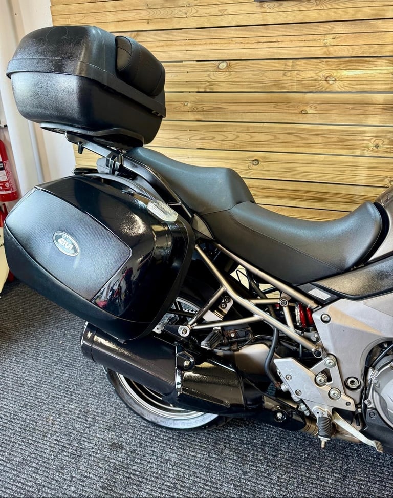 Kawasaki KLZ 1000 Versys / 2012 model / covered 31k miles 