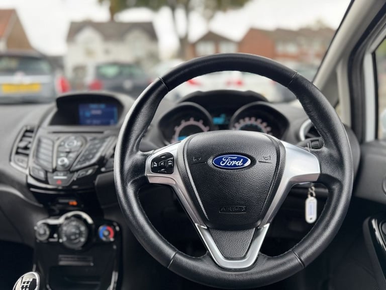 2017 Ford Fiesta 1.25 Zetec Hatchback 3dr Petrol Manual Euro 6 (82 ps) Hatchback Petrol Manual