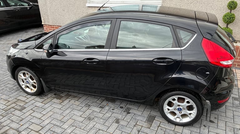 Ford, FIESTA, Hatchback, 2012, Manual, 1399 (cc), 5 doors
