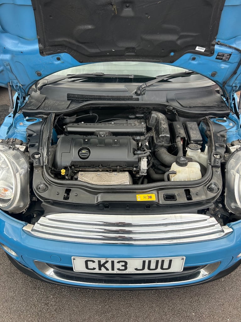 Mini, CONVERTIBLE, Convertible, 2013, Manual, 1598 (cc), 2 doors