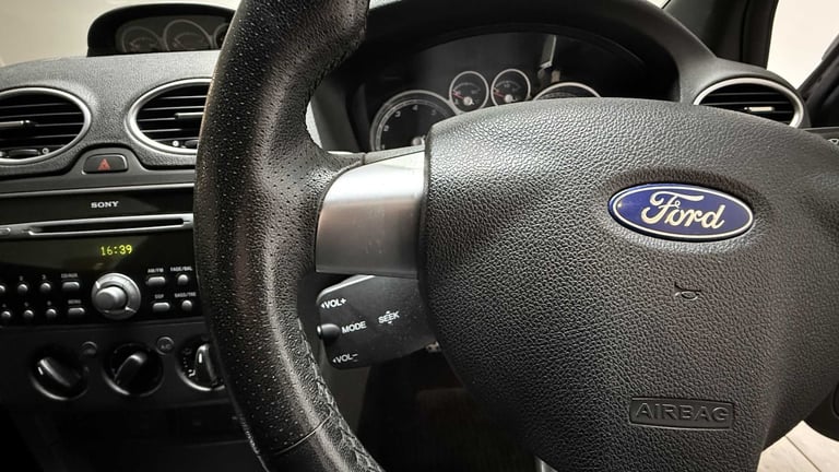 2006 Ford Focus 2.5 ST-3 3dr Hatchback Petrol Manual