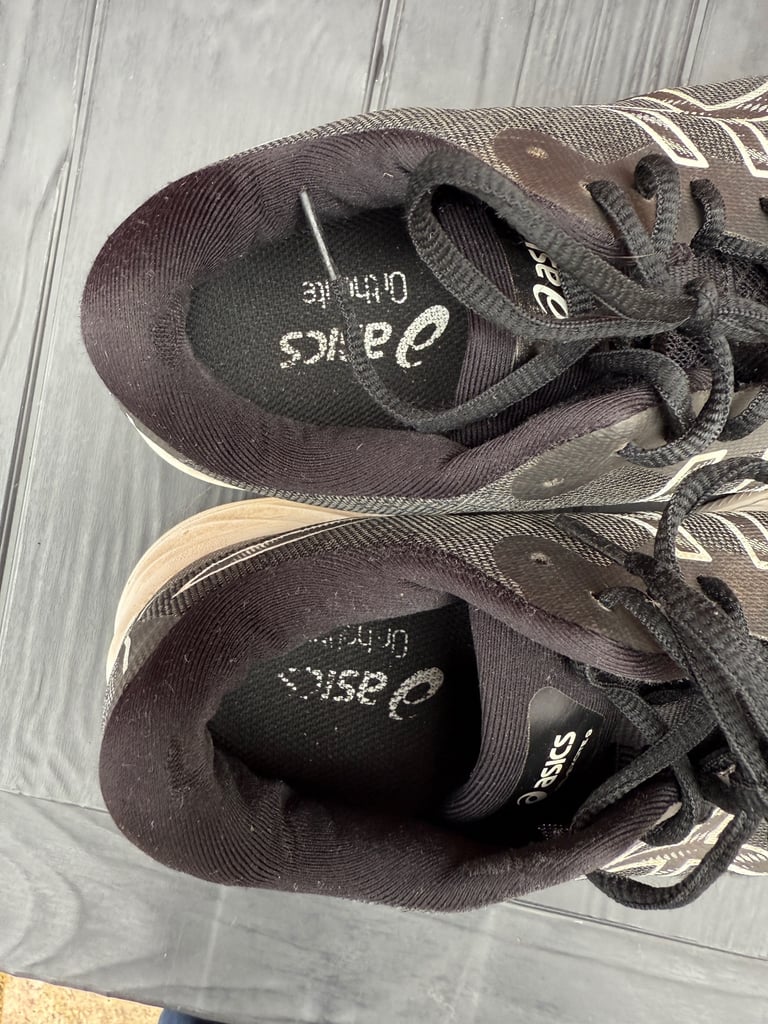 ASICS Men’s Trainers Size 8