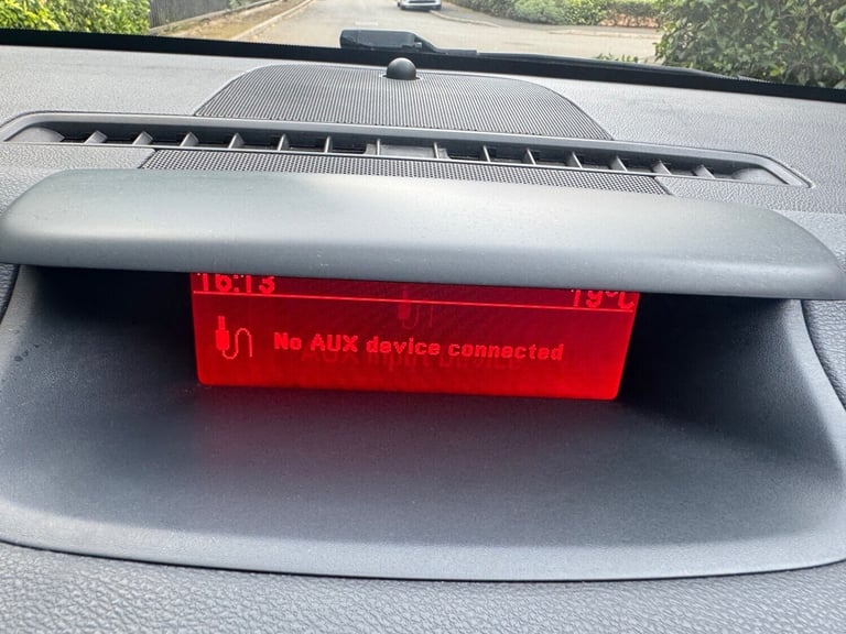 2013 Vauxhall Meriva 1.4i 16V SE 5dr MPV Petrol Manual