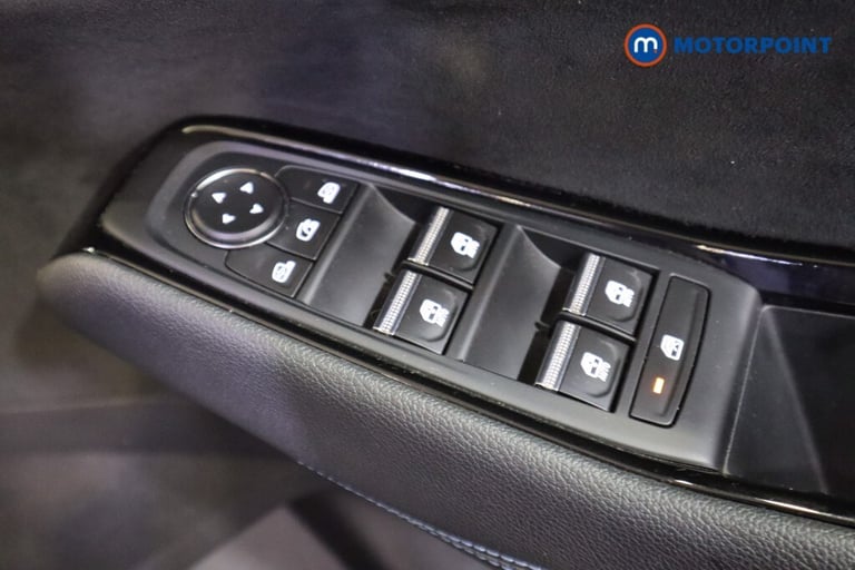 2023 Renault Austral E-Tech FHEV Iconic Esprit Alpine 5dr Auto 4C SUV Hybrid Automatic